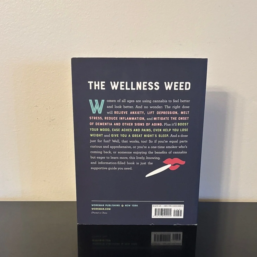 A Woman's Guide to Cannabis Book‎